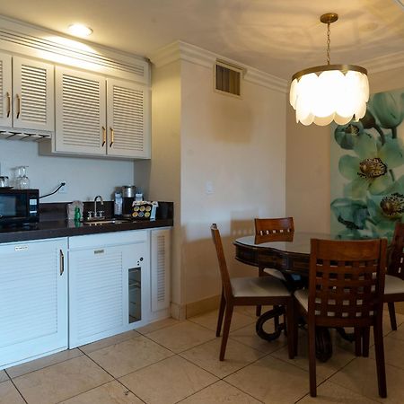 Pacific Terrace Hotel Сан-Диего Экстерьер фото
